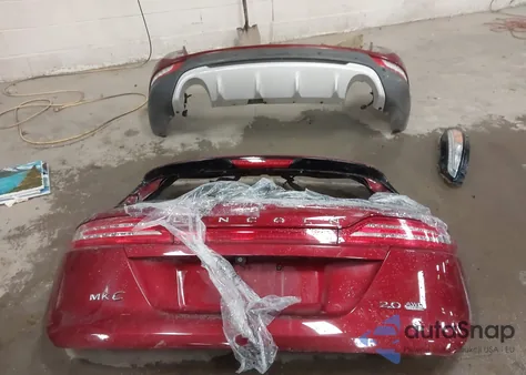 2015 Lincoln Mkc from USA, damaged, VIN 5LMCJ2A9XFUJ27061